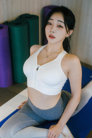 Jennie辛芷蕾撞衫